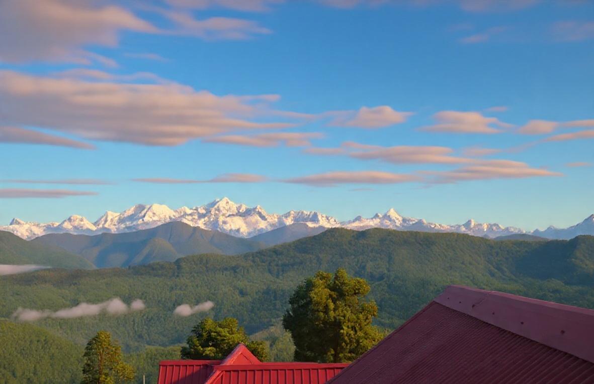 Snow covered Himalayan peaks visible from the Pabong area